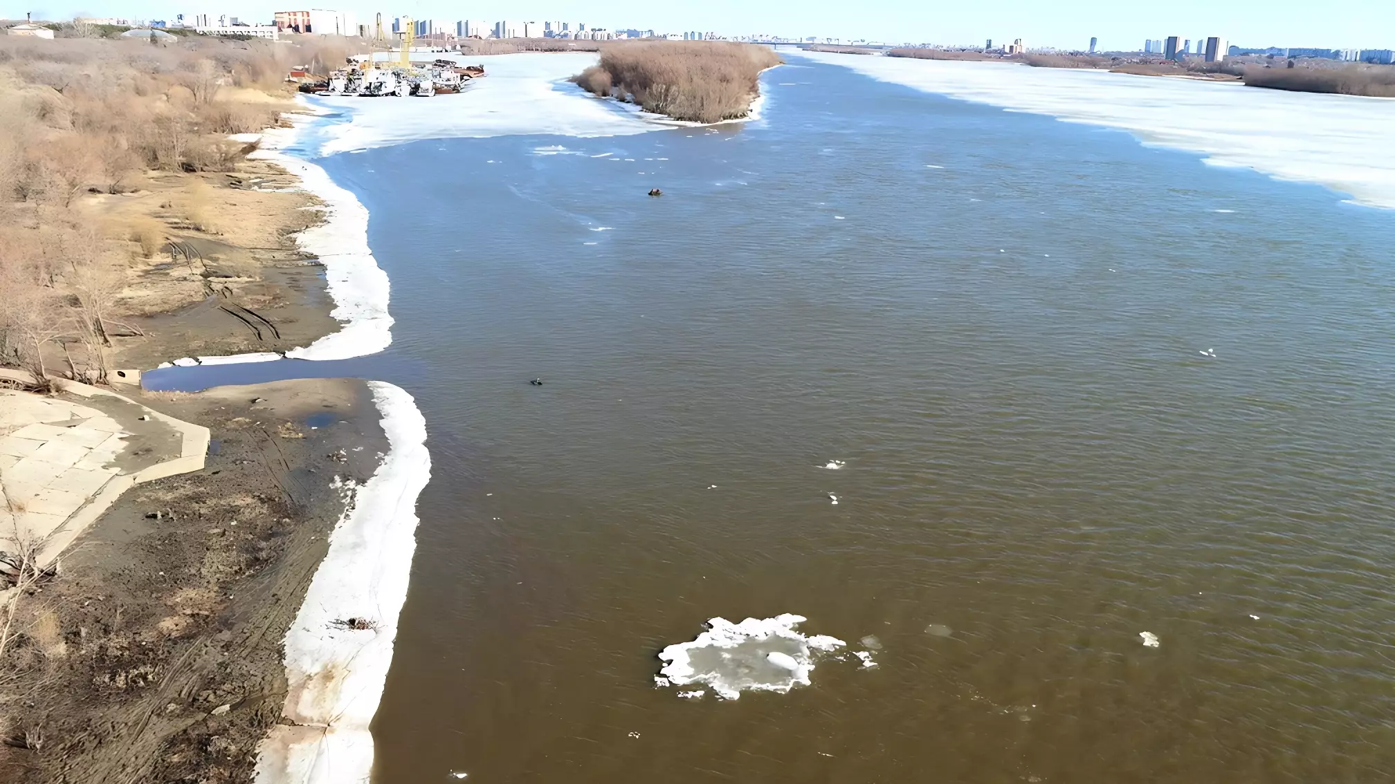 Ледоход начался в Пряжинском районе: река выходит из берегов