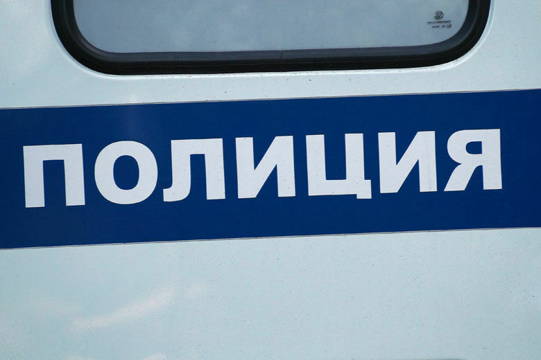 СК начал проверку после обнаружения тела мужчины во дворе дома в Петрозаводске