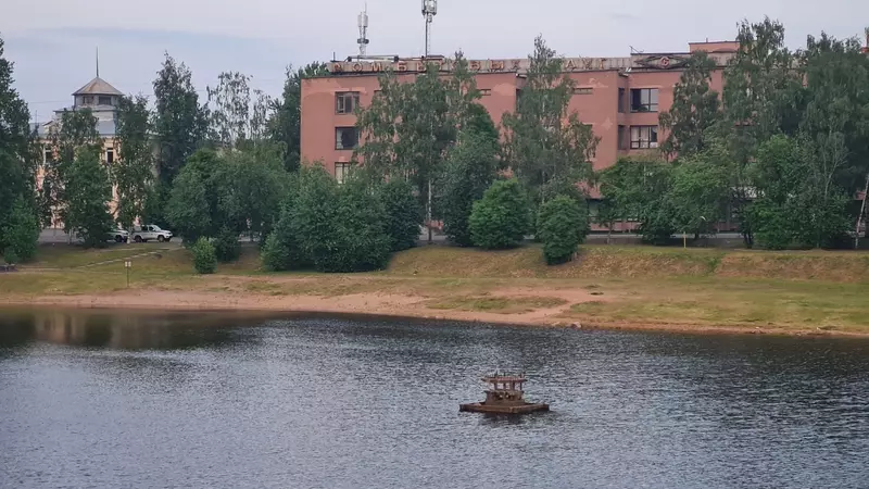 Не работающий несколько лет фонтан не могут отремонтировать в Петрозаводске