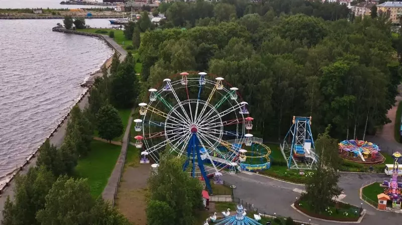 Жители города Карелии хотят купить у Петрозаводска старое колесо обозрения