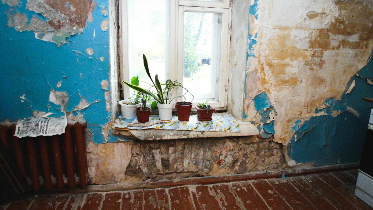 Парфенчиков похвалил жильцов аварийных домов в Карелии за агрессивность
