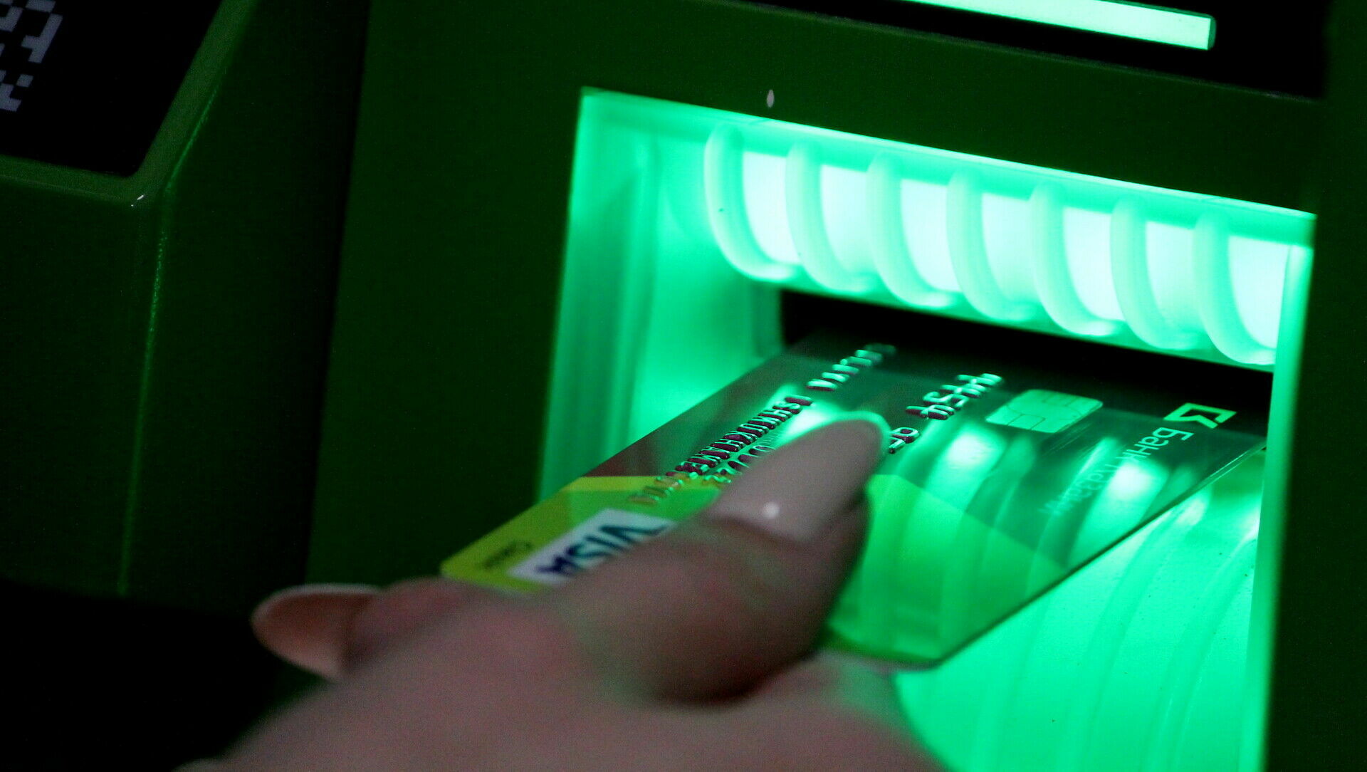 Обнаружен новый способ мошенничества через банкоматы