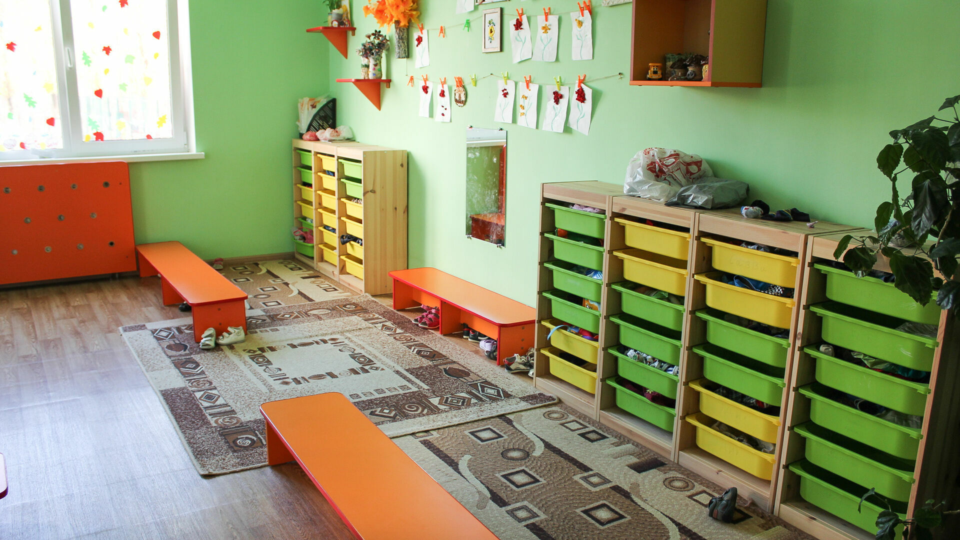 В России упростили порядок приема в детские сады