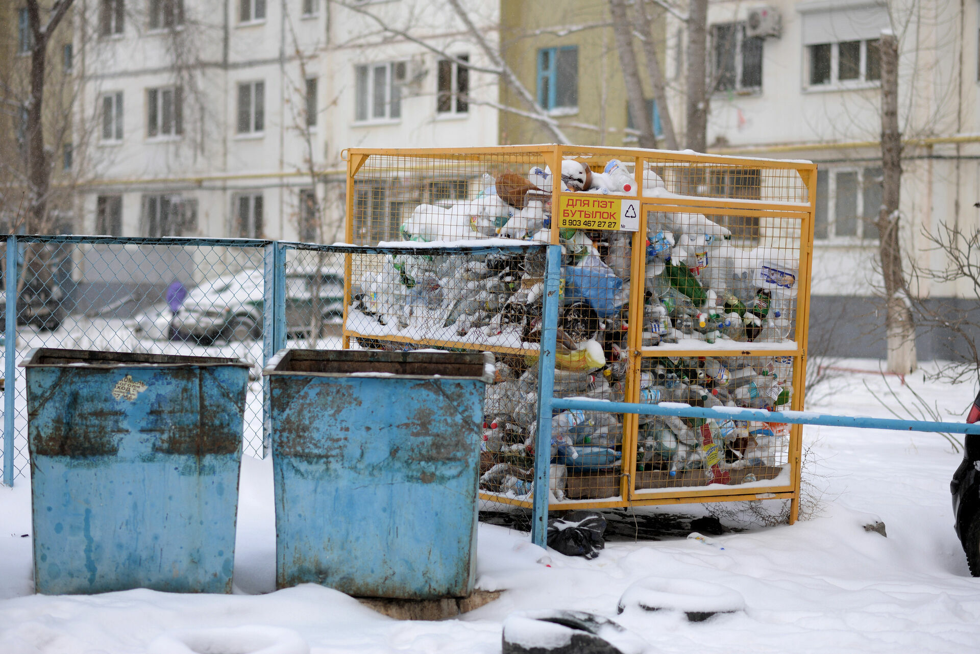 Три мусоровоза убрали город в Карелии за считанные часы