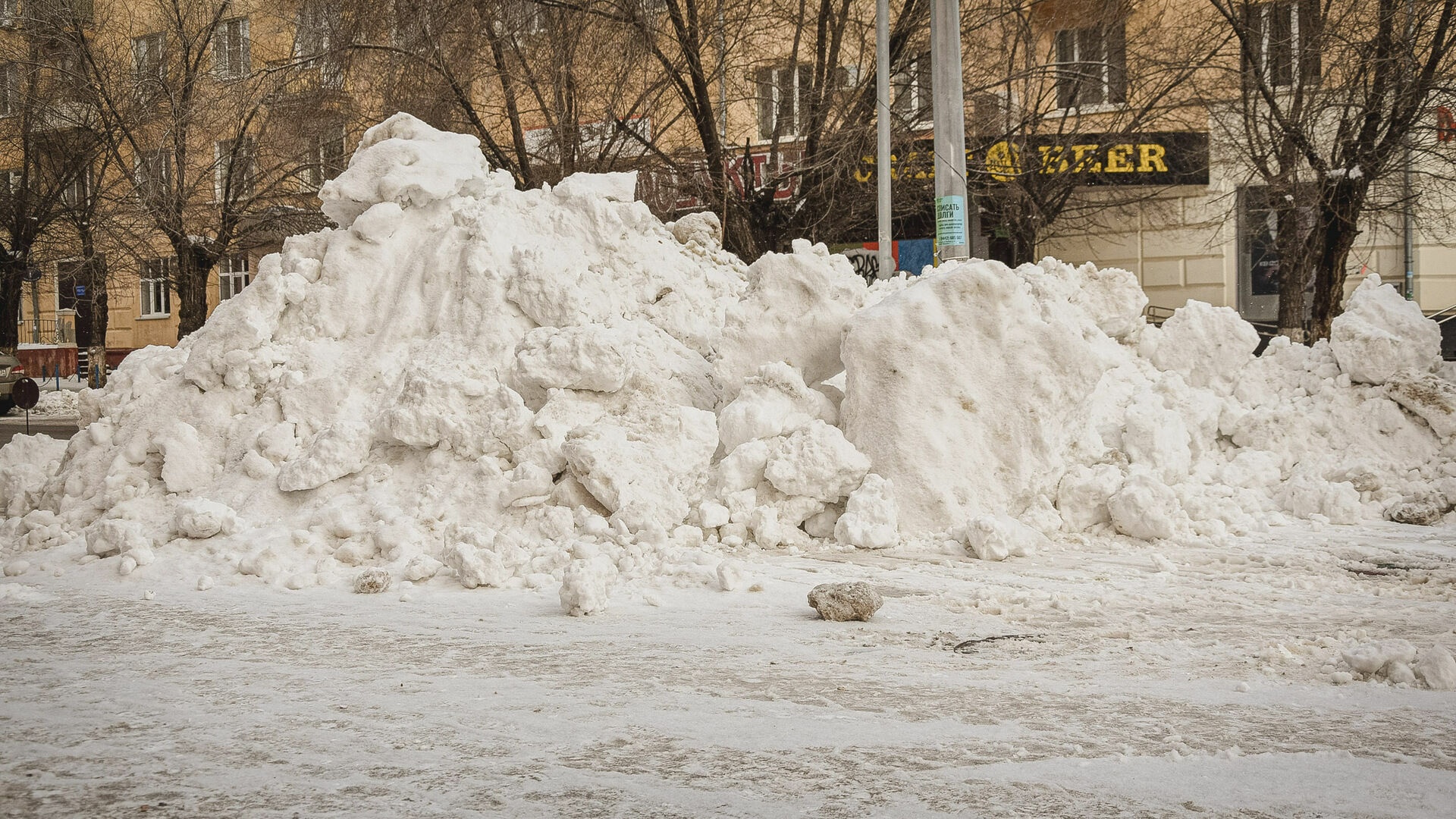 Почти две сотни нарушений уборки снега во дворах выявили в Петрозаводске