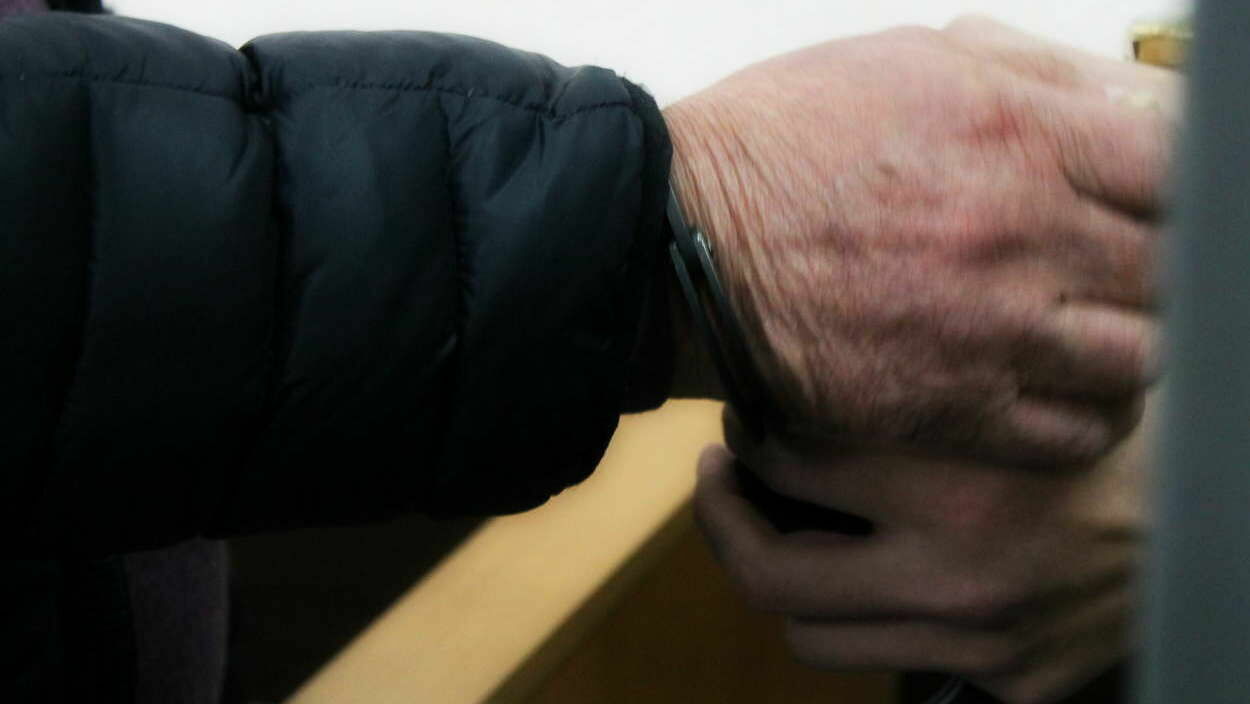 Житель Петрозаводска пойдет под суд за изнасилование знакомой девушки