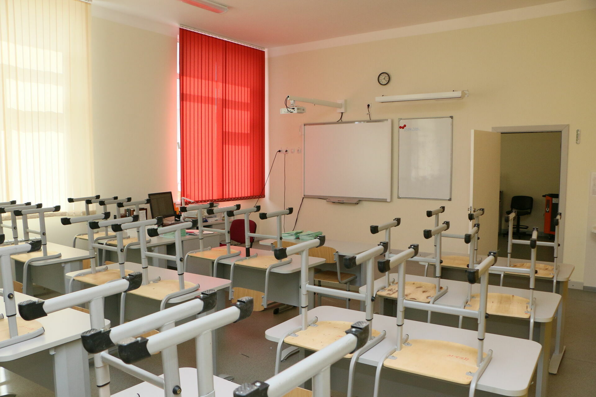 Из-за коронавируса 58 классов перевели на дистант в школах Карелии