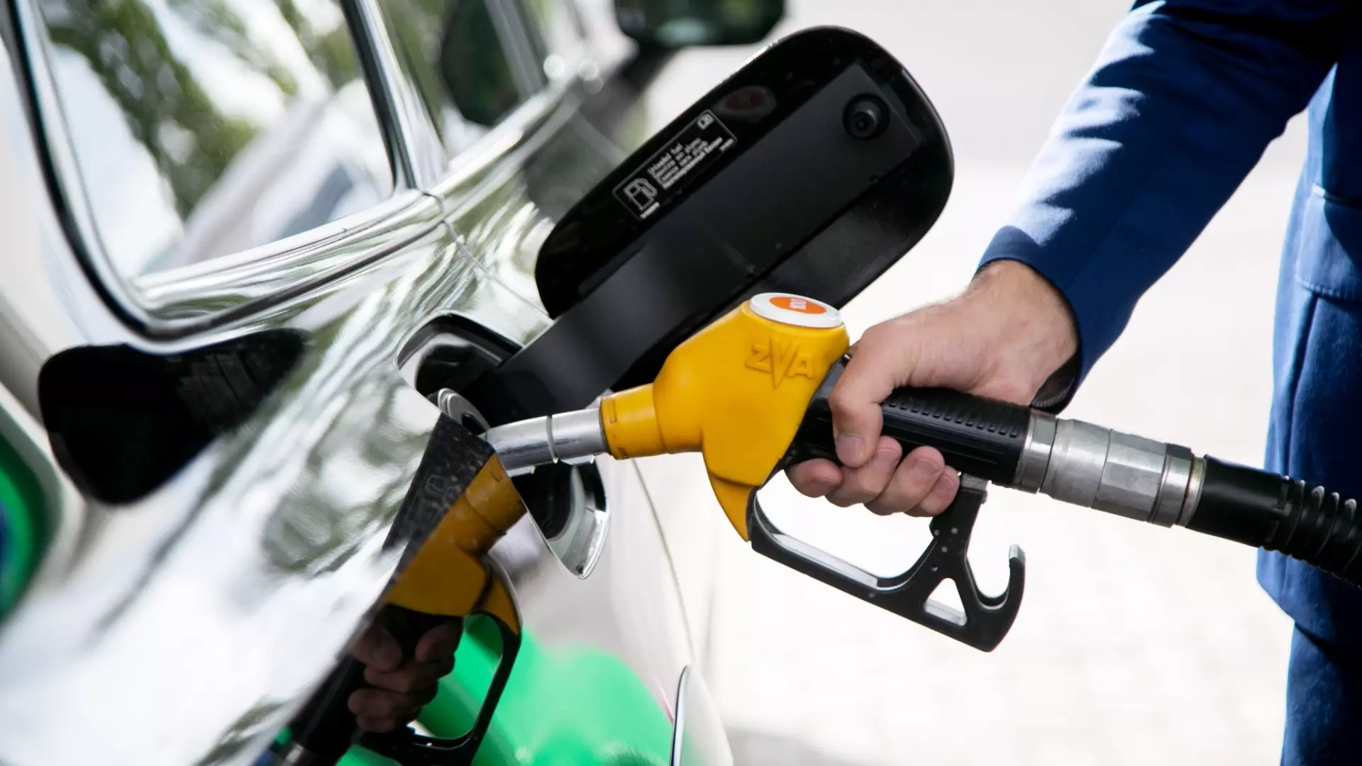Цены на бензин «упали» в Карелии
