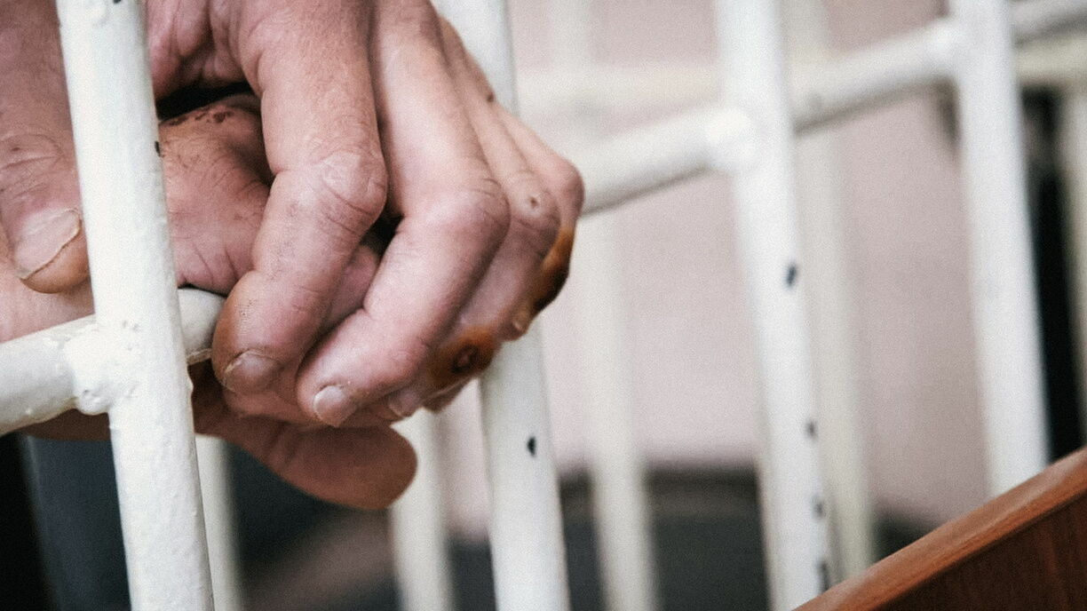 В Петрозаводске будут судить мужчину за кражу и попытку изнасилования