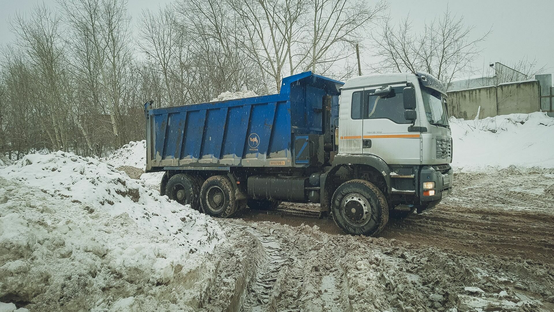 ДРСУ не могло найти водителей спецтехники по уборке улиц Петрозаводска