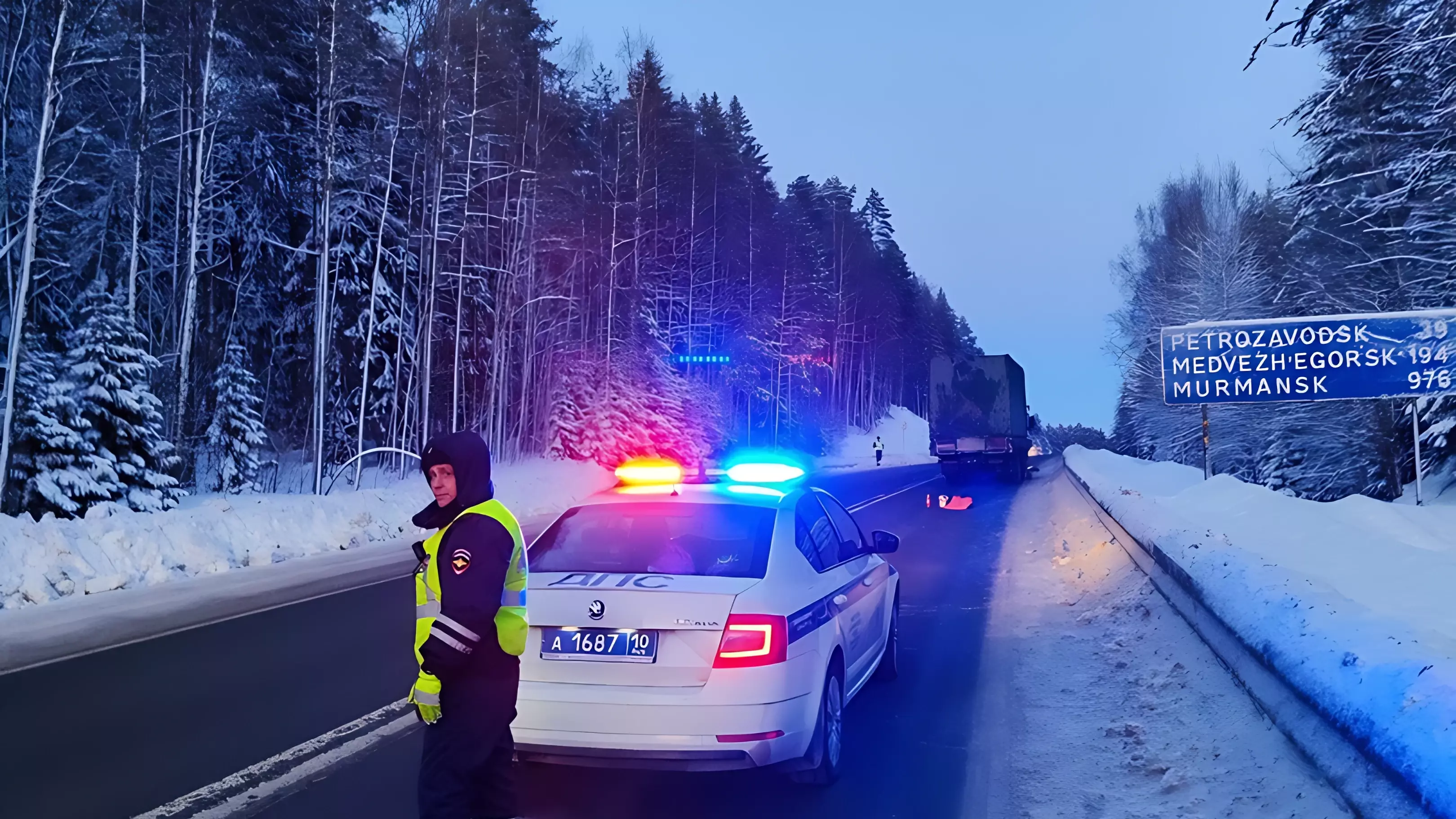 Дальнобойщики бросили коллегу замерзать на трассе в Карелии