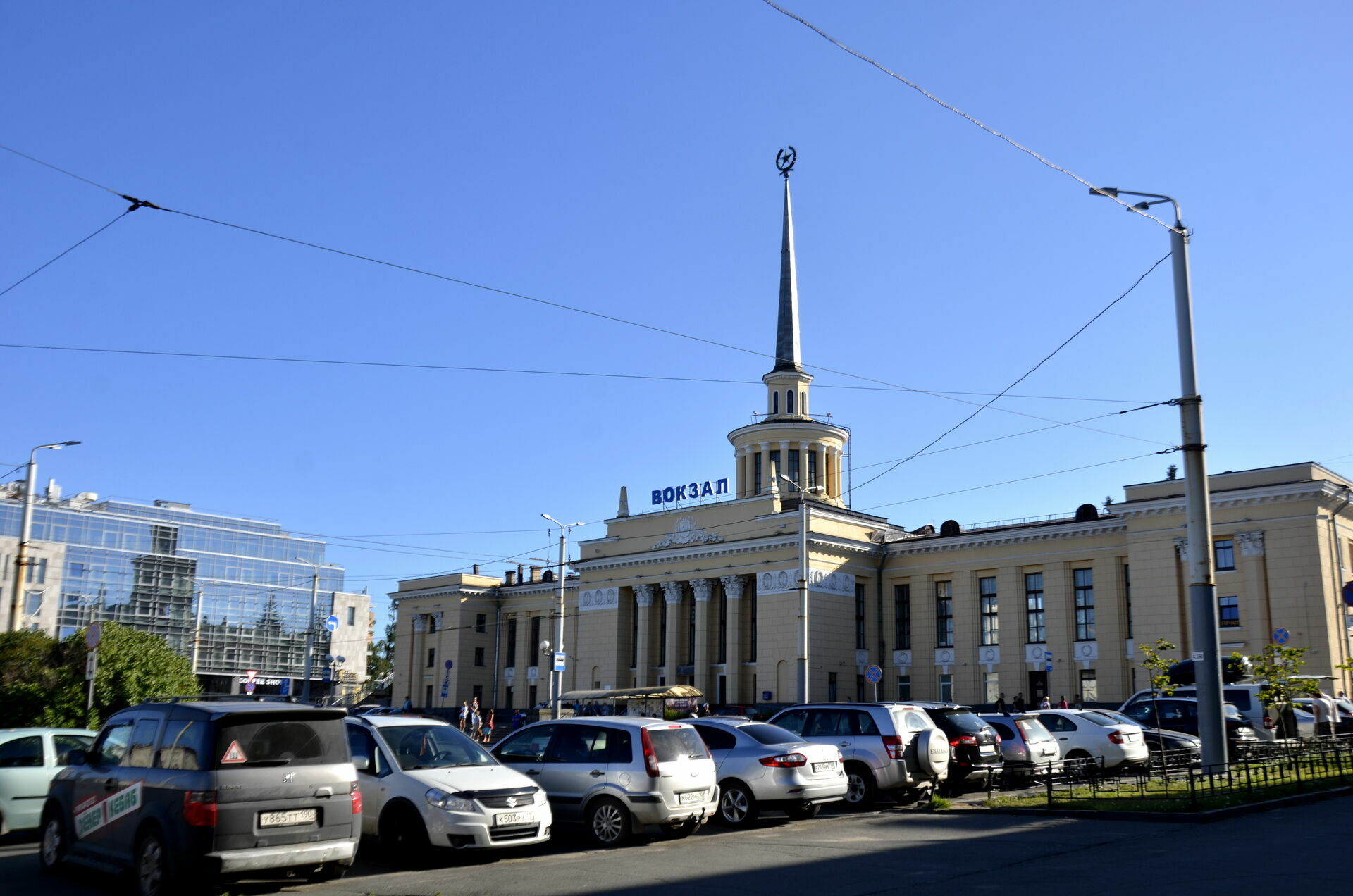 Парковка на площади Гагарина в Петрозаводске перестанет быть платной