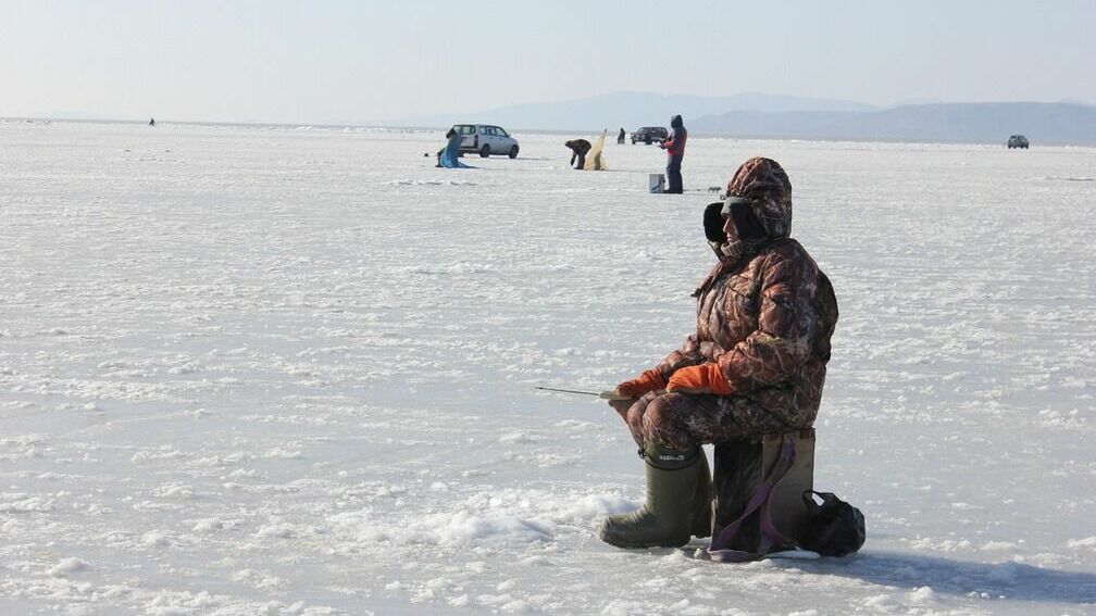 В Петрозаводске назвали водоемы, где уже можно выходить на лед