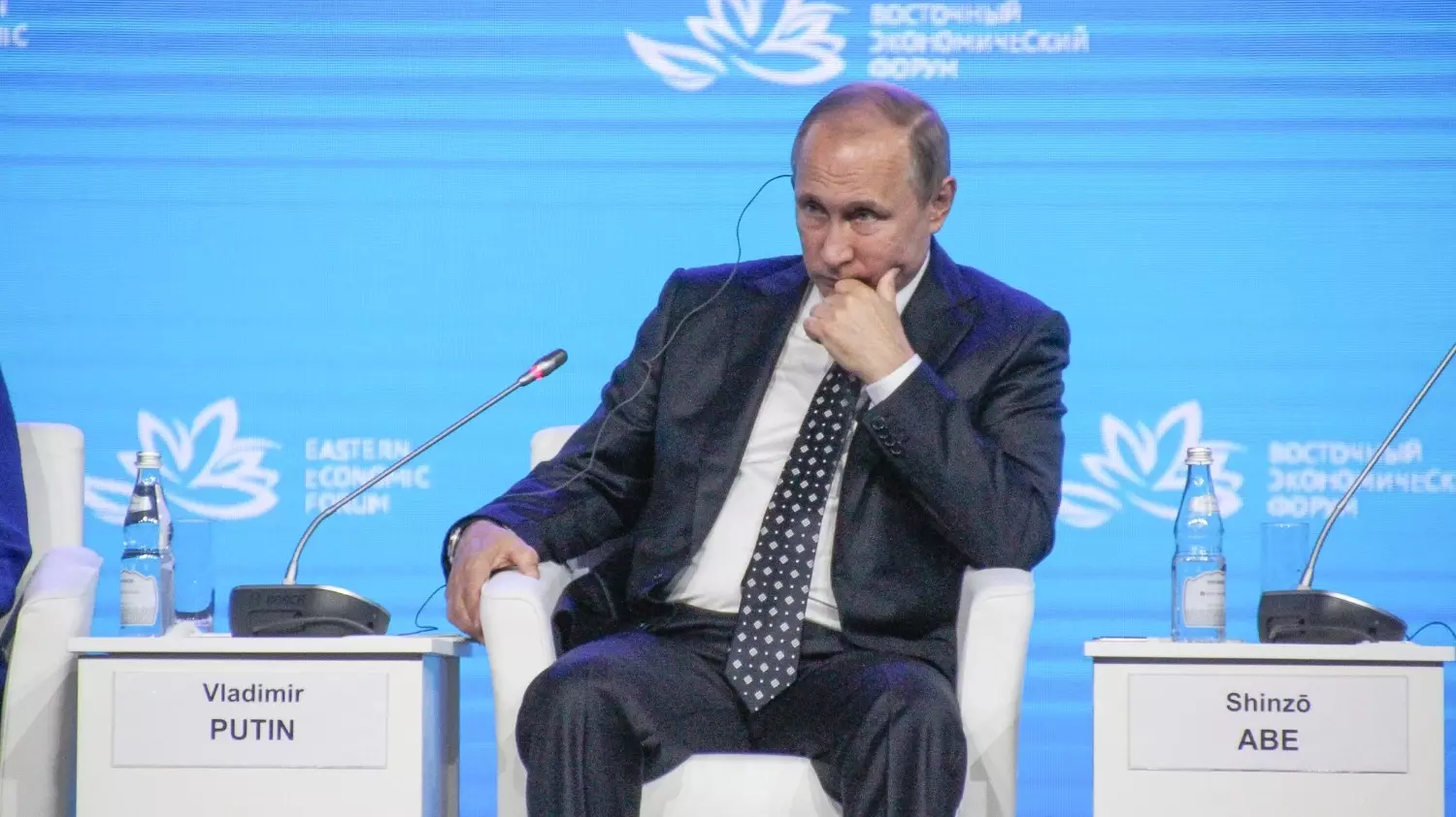 Владимир Путин бесконечно заявляет о желании скорейшего прекращения СВО, но только с условиями выставленными российской стороной.