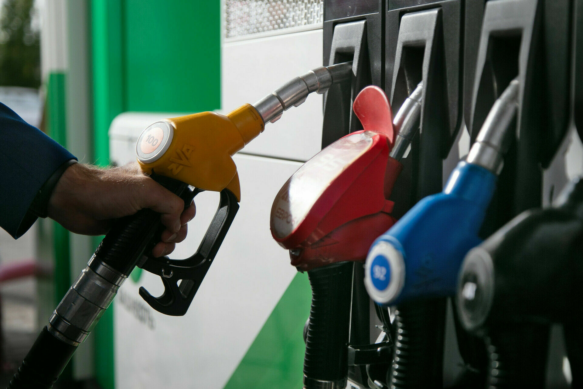 Карелия оказалась на 25 месте в рейтинге регионов России по доступности бензина