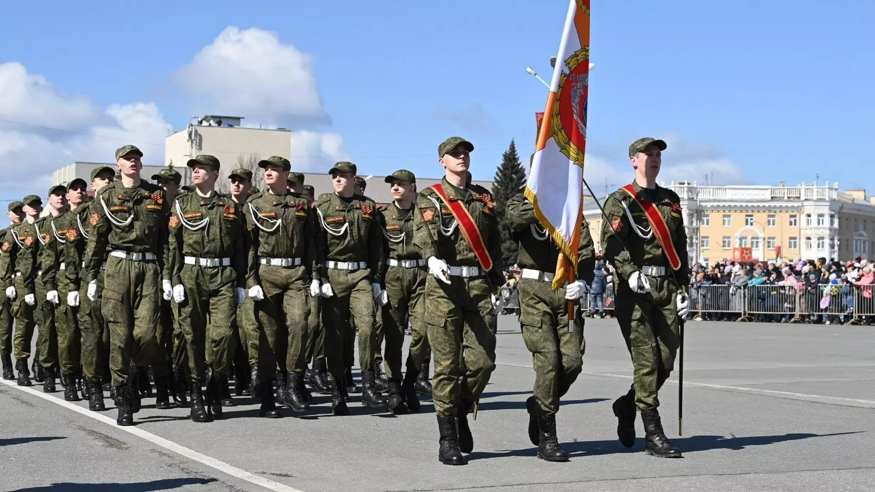 Военный парад, посвященный Дню Победы, прошел в Петрозаводске