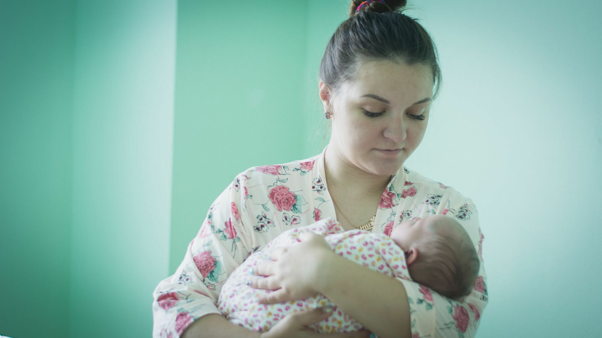 Минздрав России разрешил вакцинироваться «Спутником V» кормящим матерям