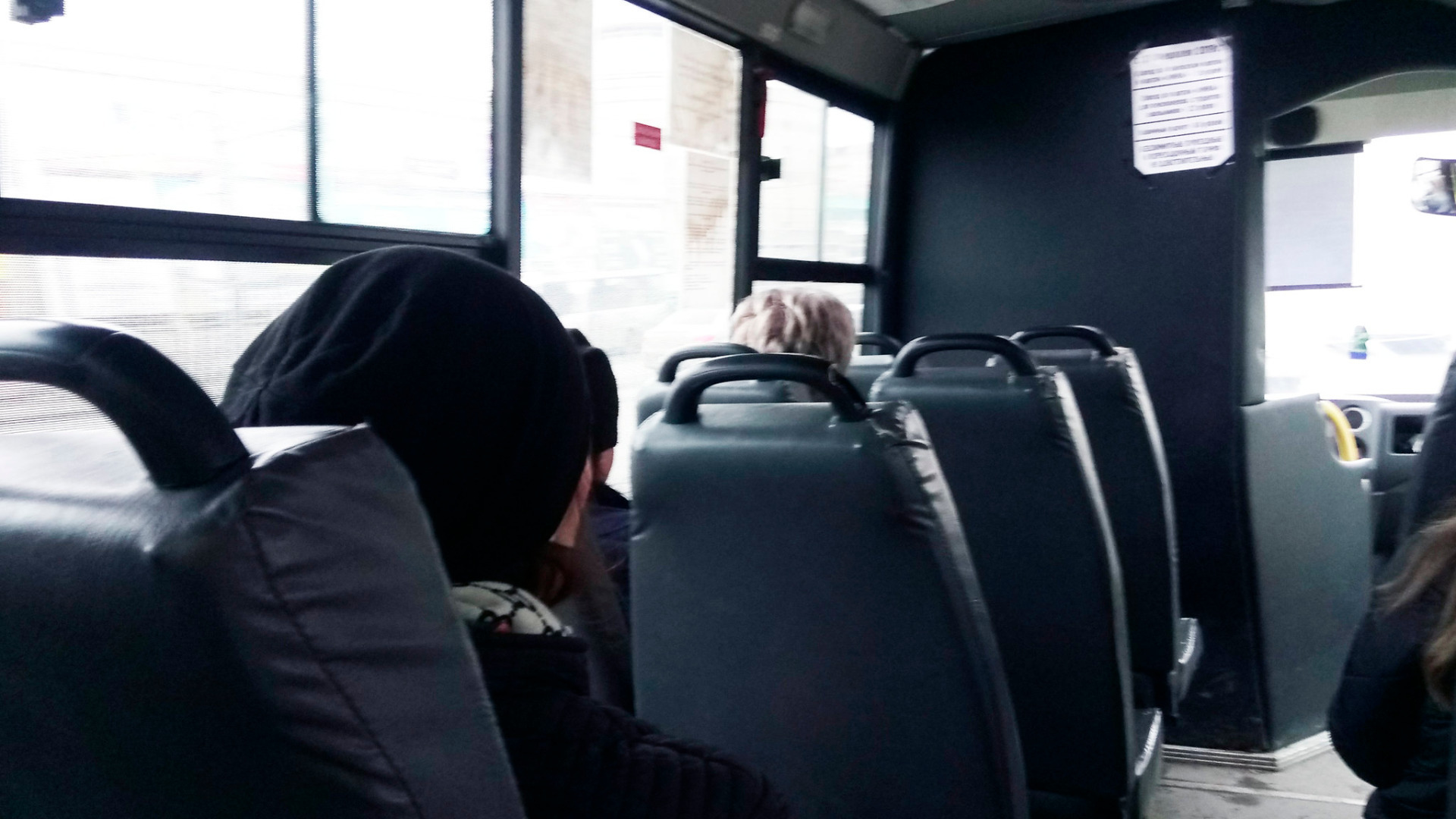 Жители отдаленного поселка в Карелии остались без автобусного сообщения
