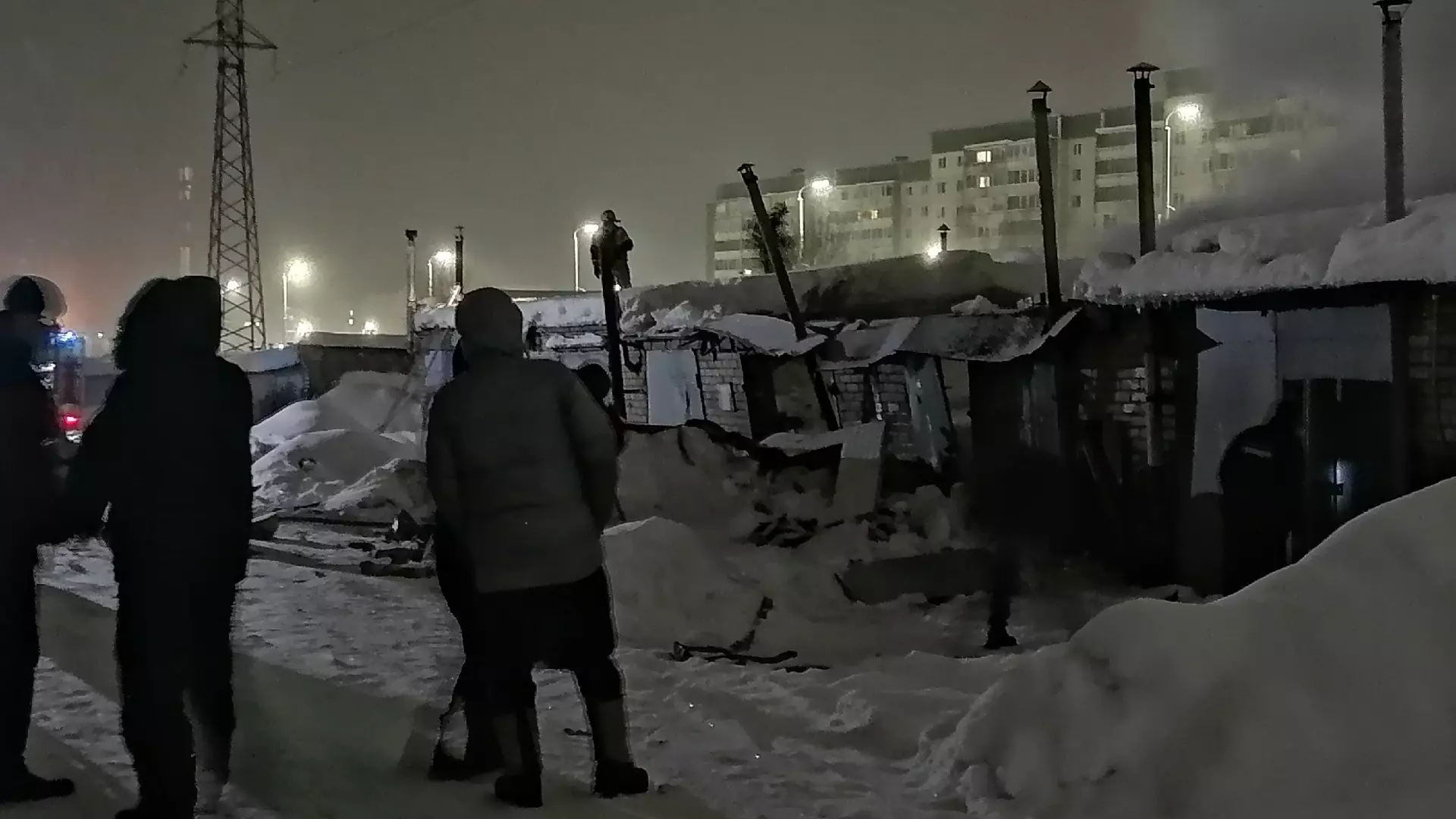 Появились фото и видео взрыва в гараже в Петрозаводске, где погиб мужчина