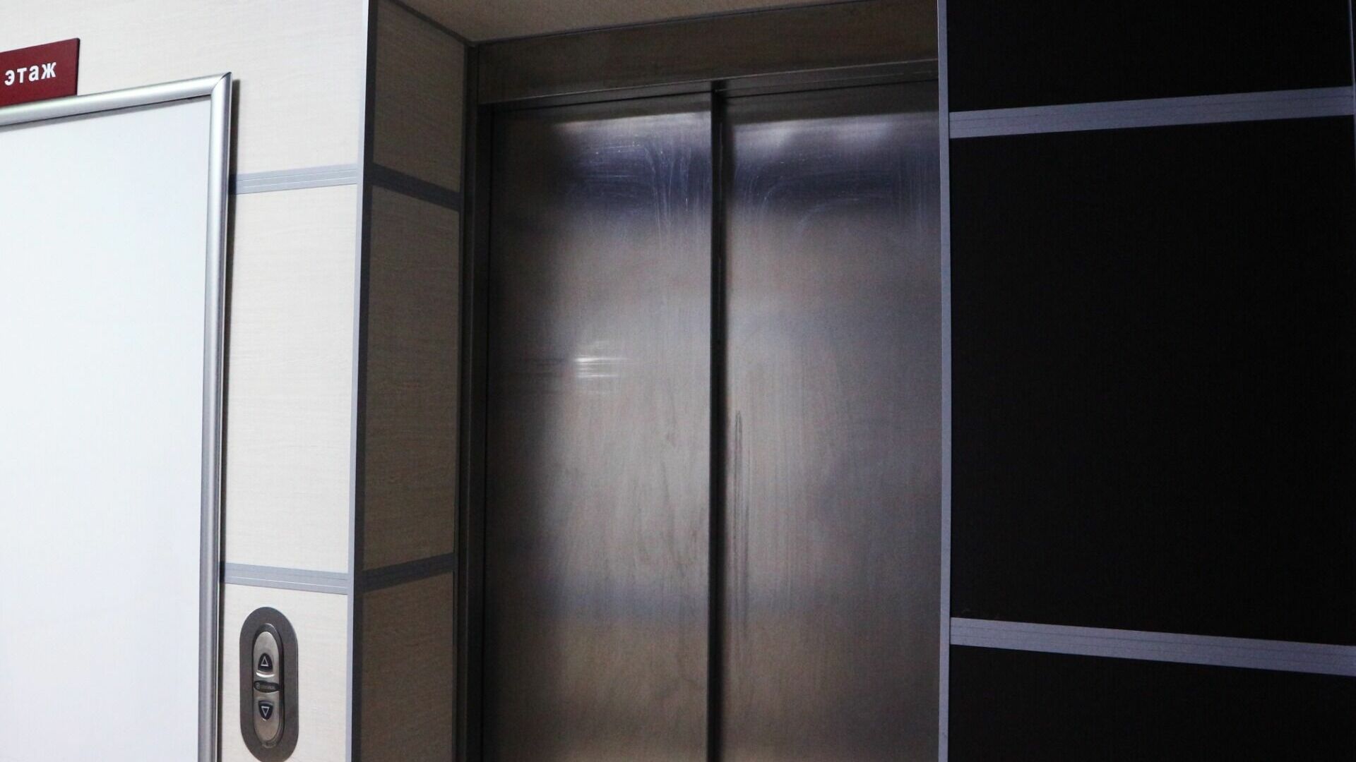 Более 600 старых лифтов хотят заменить в домах Карелии