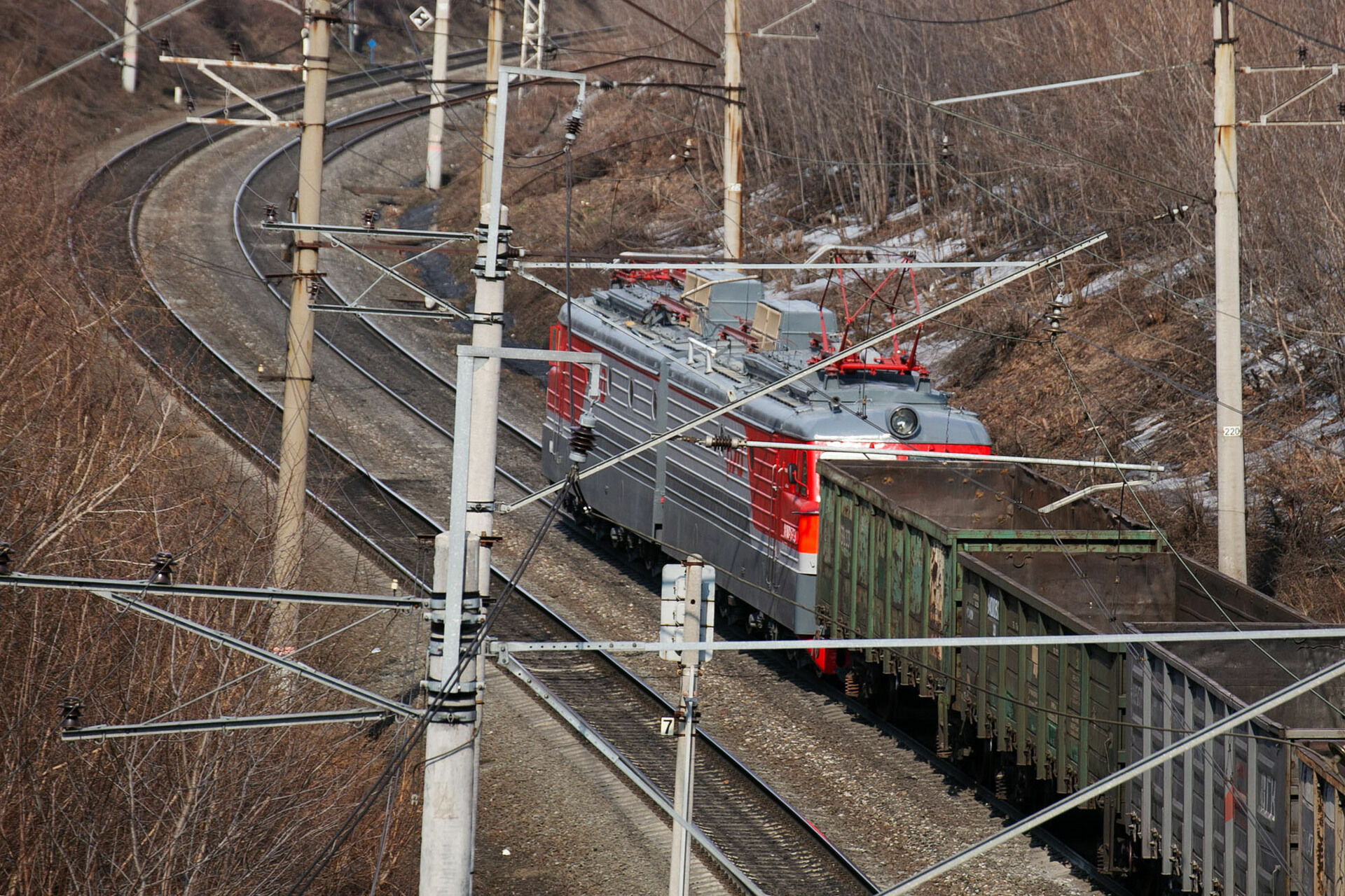 Поезд насмерть сбил человека в Петрозаводске