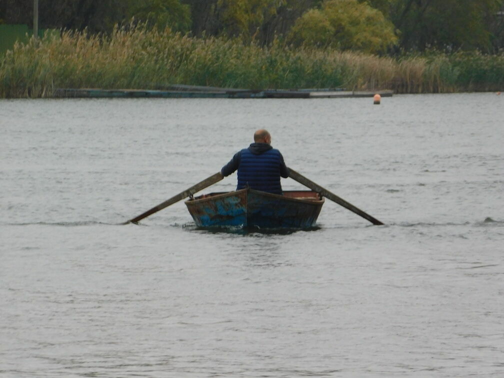 В Карелии на озере пропал еще один рыбак