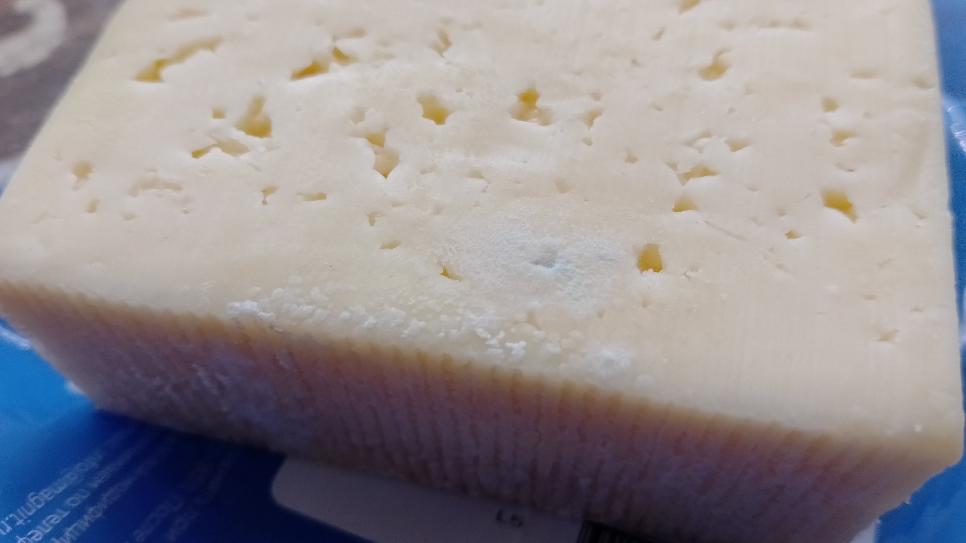 Сыр с «сюрпризом» купили петрозаводчане в одном из сетевых магазинов